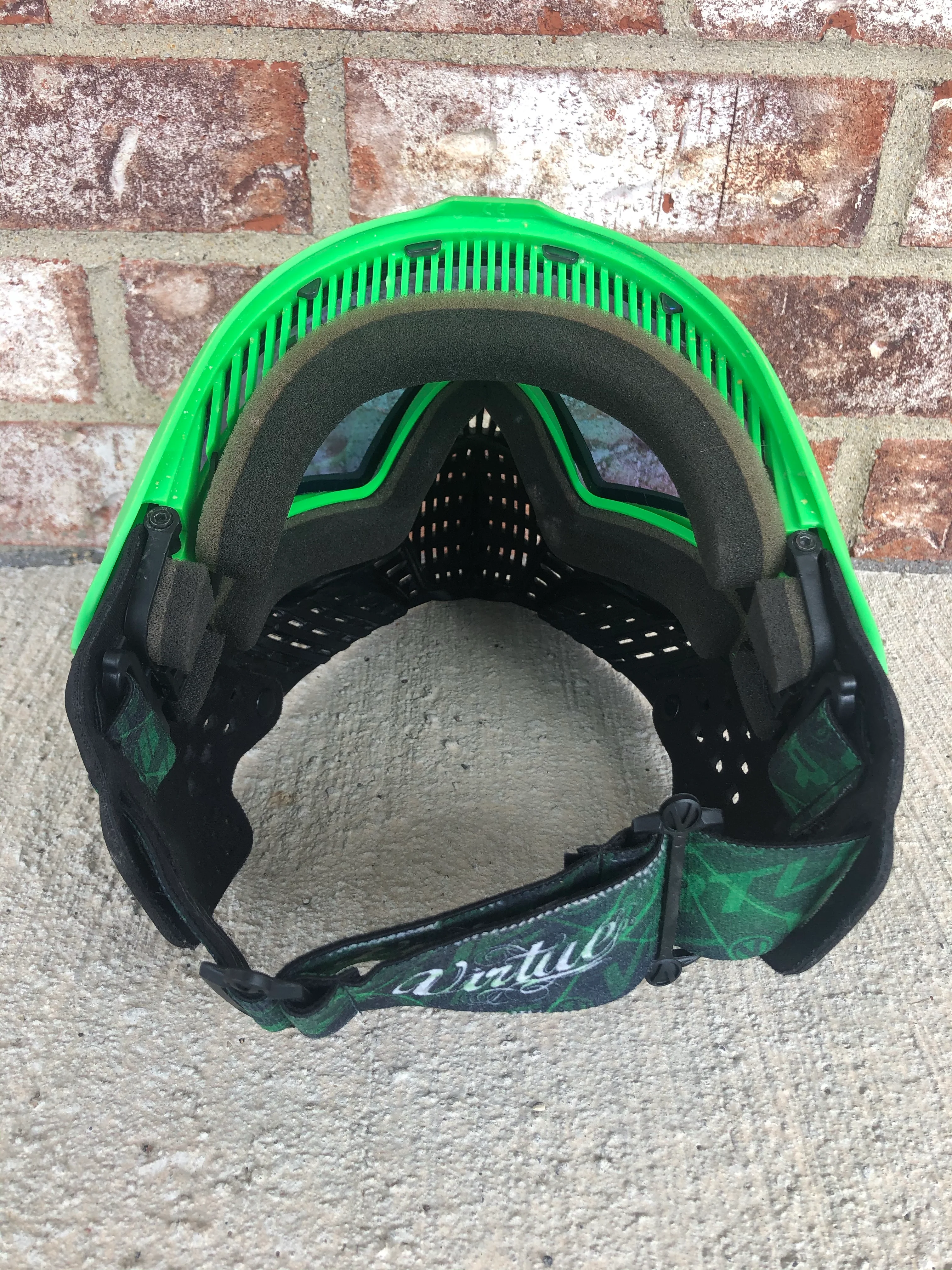 Used Virtue Vio Mask - Image 2