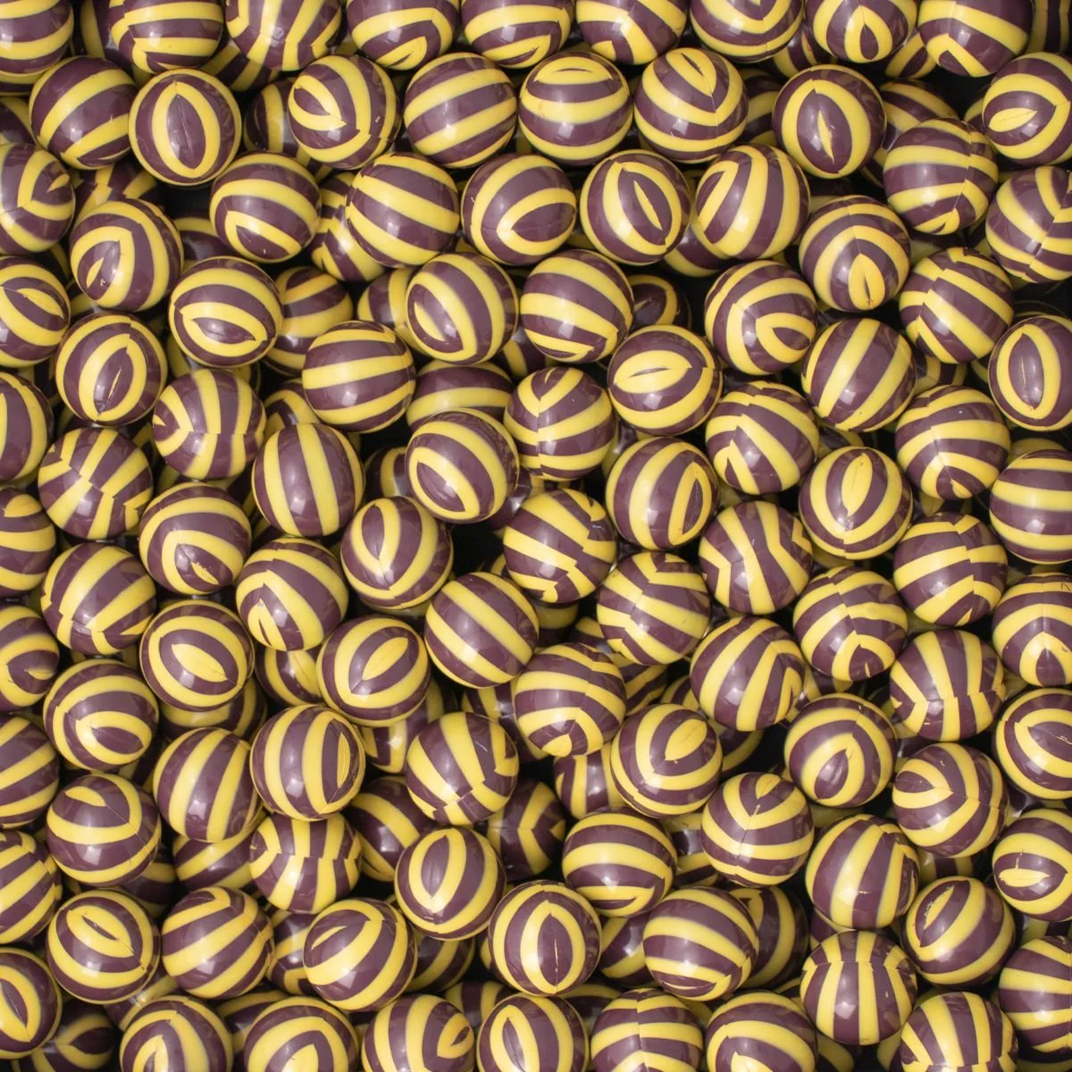 Valken Graffiti 0.68 Caliber Paintballs - Brown/Yellow Swirl Shell - Blue Fill - 2000 Count - Image 2