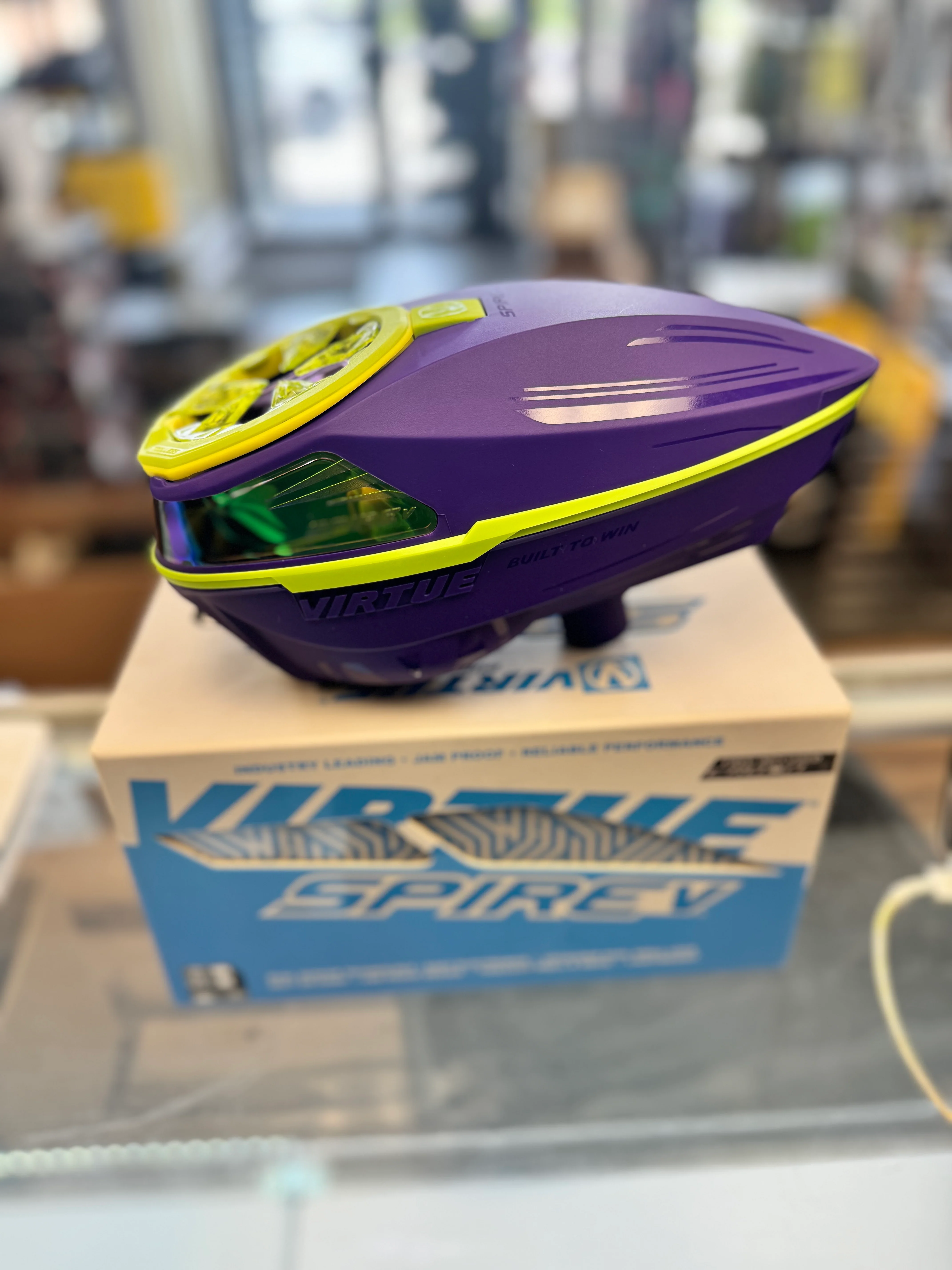 Virtue Spire 5 Paintball Loader - Purple/Lime Green - Image 2